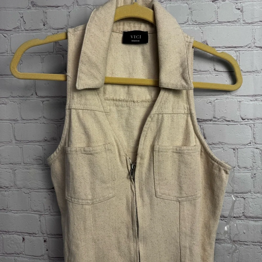 Vici neutral beige safari zip up sleeveless mini dress medium bodycon retro chic - Picture 3 of 7